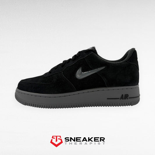 Nike Air Force 1 Jewel 'Black Cool Grey' SKU: HQ3827-002 Gr. 38 | 40 | 42 | 44